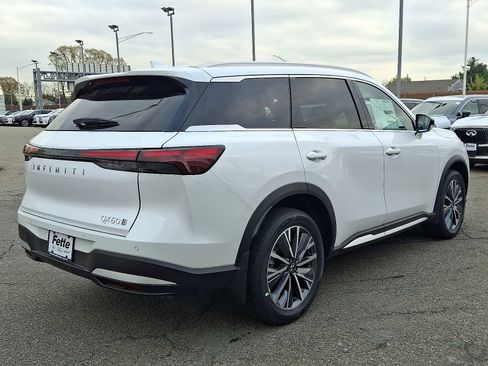 New 2026 INFINITI QX60 Luxe w/ Cargo Package AWD/4WD image 3