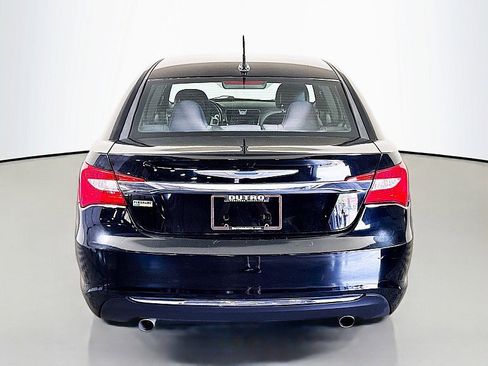 Used 2013 Chrysler 200 Touring FWD image 6