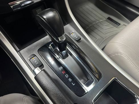 Used 2013 Honda Accord EX-L image 33