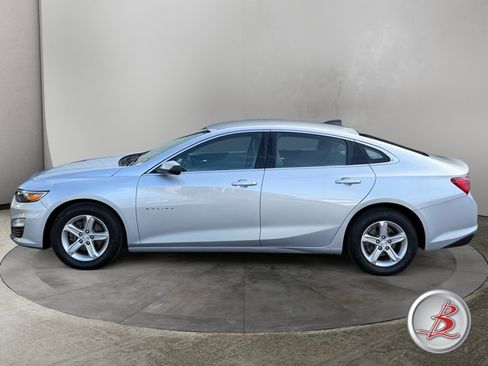 Used 2020 Chevrolet Malibu LS w/ Driver Confidence Package II image 4