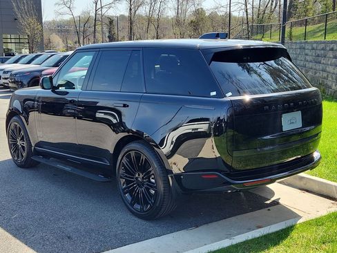 New 2026 Land Rover Range Rover SE AWD/4WD image 12