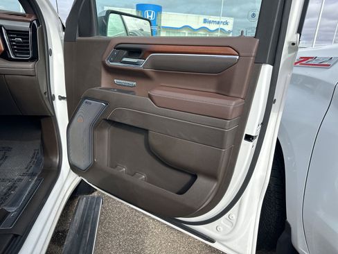 Used 2024 GMC Sierra 1500 Denali w/ Denali Reserve Package image 39