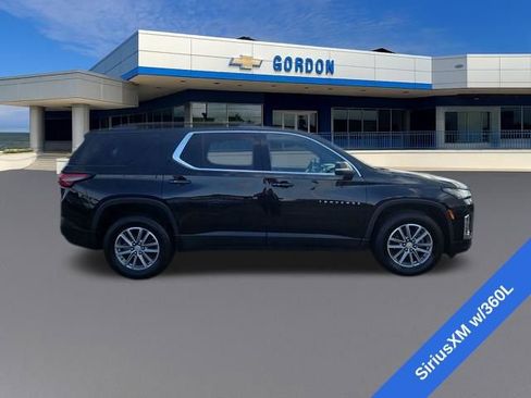 Used 2023 Chevrolet Traverse LT image 7