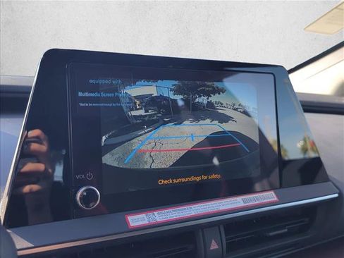 New 2026 Toyota Prius Plug-In Hybrid FWD image 16
