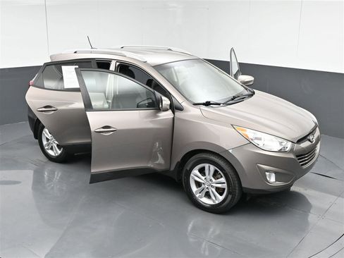 Used 2013 Hyundai Tucson GLS AWD/4WD image 34