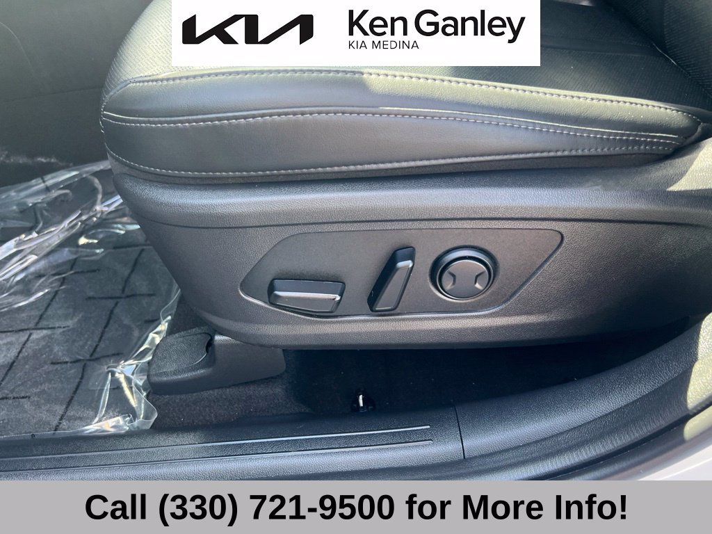 Certified 2023 Kia Sorento EX AWD/4WD image 26