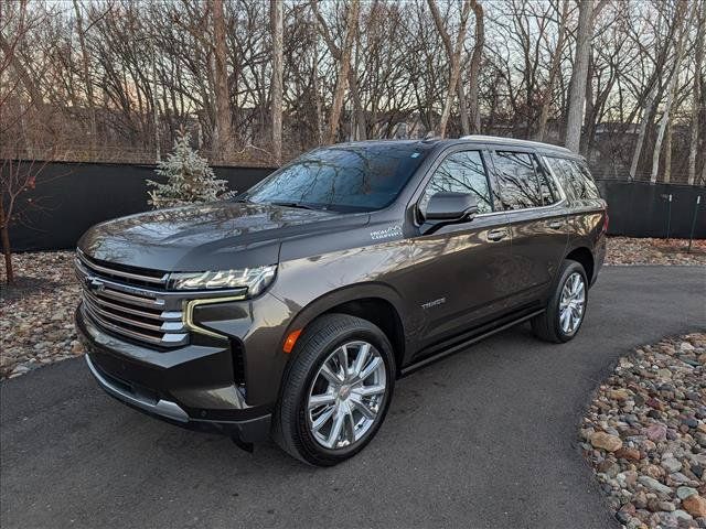 Used 2021 Chevrolet Tahoe High Country w/ Premium Package AWD/4WD image 1