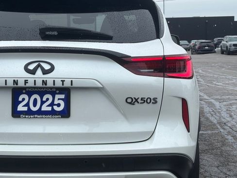 Used 2025 INFINITI QX50 Sport AWD/4WD image 5