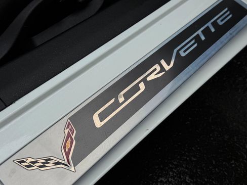 Used 2019 Chevrolet Corvette Stingray Coupe w/ Carbon Flash Badge Package image 23