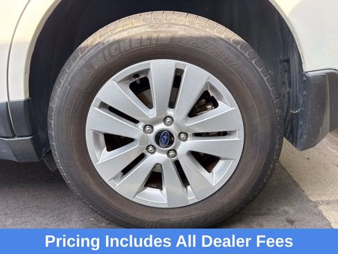 Used 2015 Subaru Outback 2.5i Premium AWD/4WD image 10