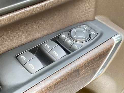 Used 2022 GMC Sierra 3500 Denali w/ Denali Ultimate Package image 13