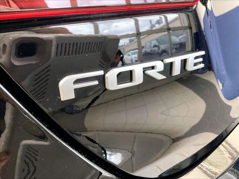 Used 2023 Kia Forte LXS FWD image 28