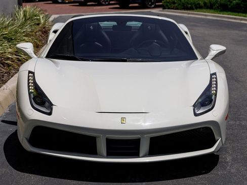 Used 2019 Ferrari 488 Spider RWD image 8