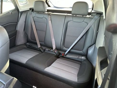 Used 2025 Chevrolet Trax LT image 25