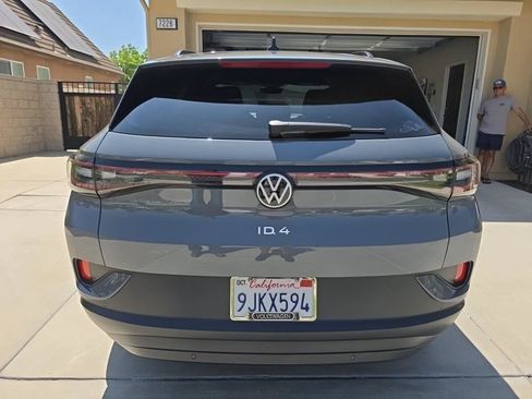 Certified 2023 Volkswagen ID.4 Pro S RWD image 2
