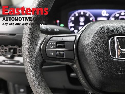 Used 2025 Honda Accord LX image 15