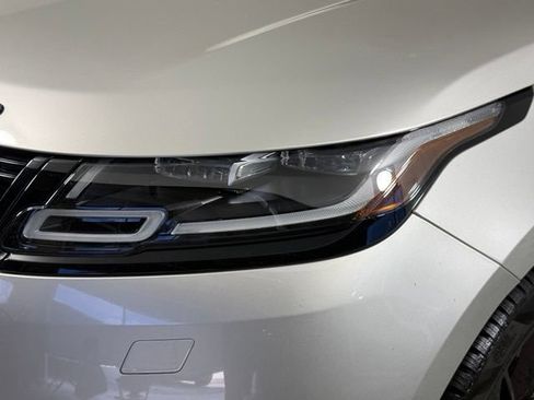 Certified 2020 Land Rover Range Rover Velar S AWD/4WD image 12