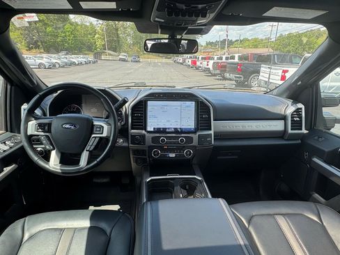 Used 2022 Ford F450 Platinum w/ FX4 Off-Road Package image 23