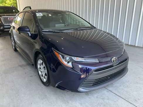 Used 2025 Toyota Corolla LE FWD image 26