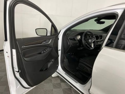 Used 2024 Buick Enclave Avenir w/ Trailering Package, 5000 lbs. FWD image 29