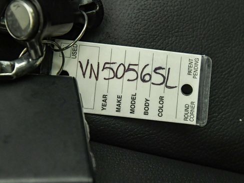 Certified 2025 Volvo XC40 B5 Ultra w/ Climate Package image 32