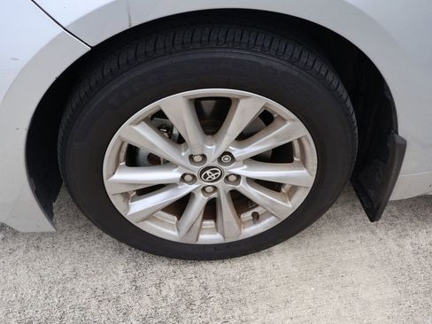 Certified 2024 Toyota Corolla LE w/ LE Convenience Package FWD image 4