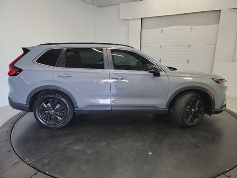 Used 2024 Honda CR-V Sport Touring image 11