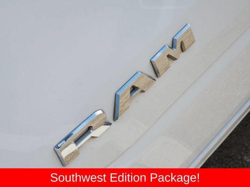 Used 2025 RAM 1500 Laramie AWD/4WD image 18