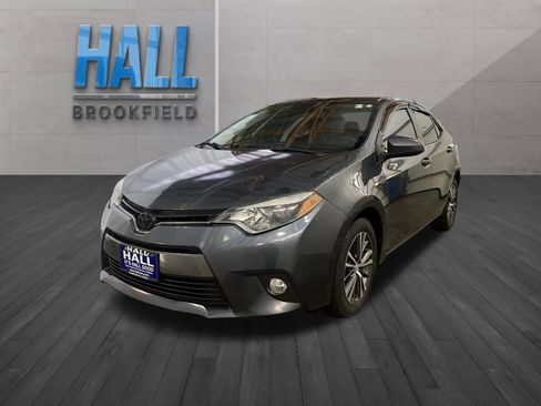 Used 2016 Toyota Corolla LE image 1