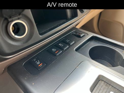 Used 2013 Nissan Armada Platinum RWD image 12