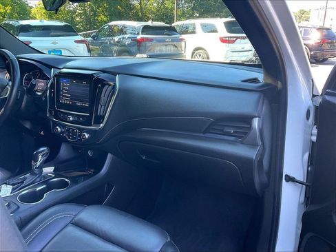 Used 2022 Chevrolet Traverse LT AWD/4WD image 13