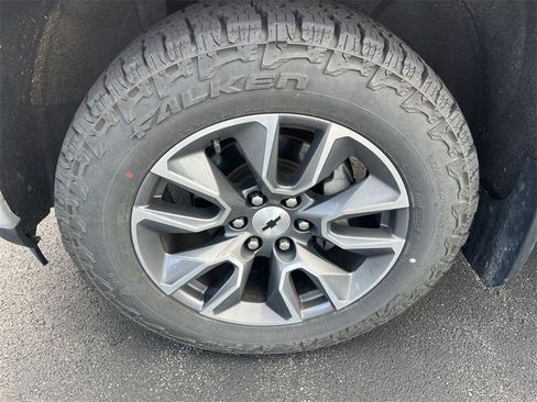 Used 2019 Chevrolet Silverado 1500 RST image 32