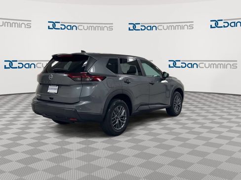 Used 2024 Nissan Rogue S AWD/4WD image 8