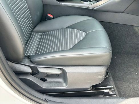 Used 2023 Toyota Camry SE w/ Convenience Package FWD image 41
