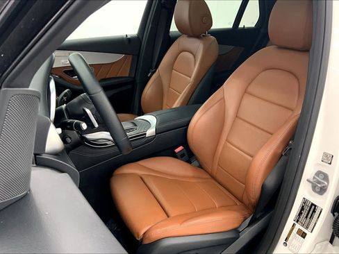 Certified 2021 Mercedes-Benz GLC 300 image 21