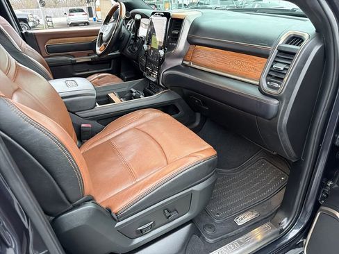 Used 2019 RAM 2500 Limited image 35