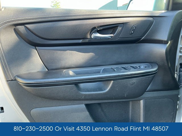 Used 2015 Chevrolet Traverse LT FWD image 17