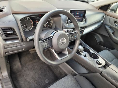 Used 2023 Nissan Rogue SV AWD/4WD image 26