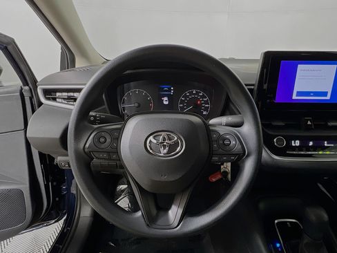Used 2023 Toyota Corolla LE image 18