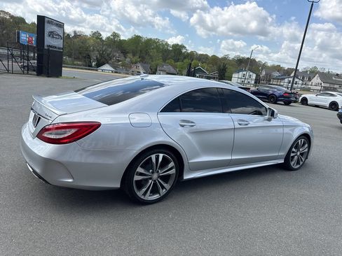 Used 2016 Mercedes-Benz CLS 400 4MATIC w/ Premium 1 Package image 9