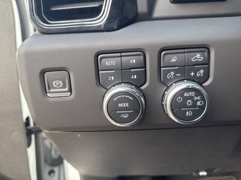 Certified 2024 GMC Sierra 1500 AT4X image 22
