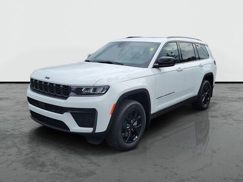 New 2026 Jeep Grand Cherokee L 2WD image 5