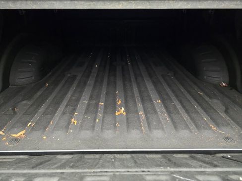 Used 2024 Ford F250 Lariat w/ Black Appearance Package AWD/4WD image 6