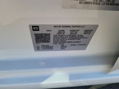 Certified 2024 Chevrolet Silverado 2500 Custom w/ Custom Value Package image 32