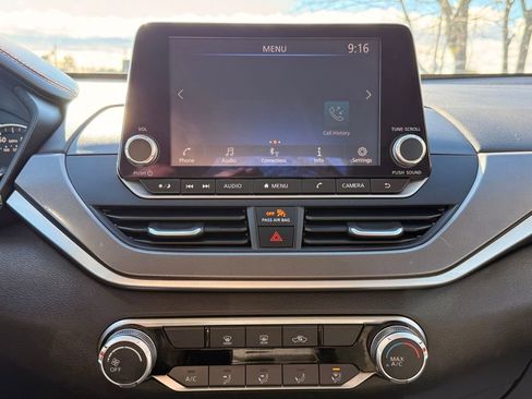 Used 2024 Nissan Altima 2.5 SR image 34