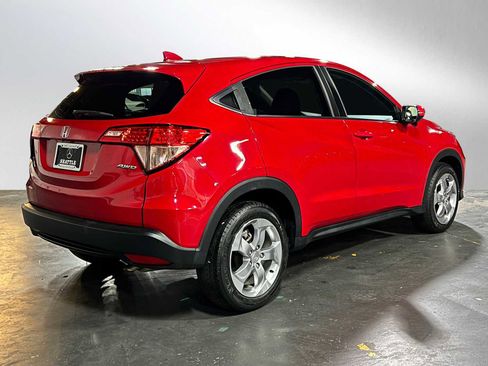 Used 2017 Honda HR-V EX image 3