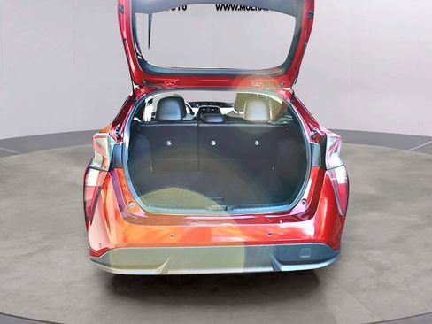 Used 2018 Toyota Prius Two image 4