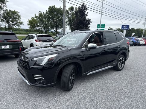 Used 2023 Subaru Forester Touring w/ Popular Package #2 AWD/4WD image 3