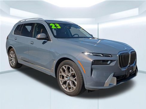 Used 2023 BMW X7 xDrive40i w/ Premium Package image 4