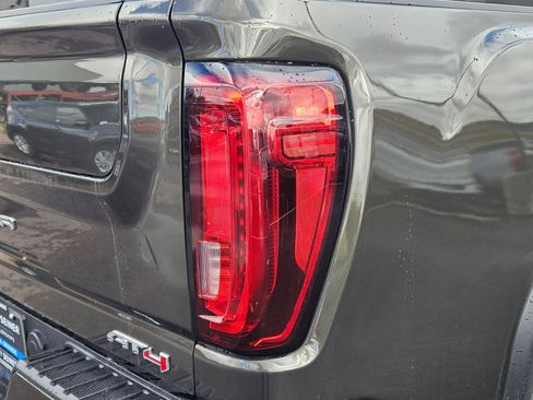 Used 2023 GMC Sierra 2500 AT4 w/ Gooseneck/5TH Wheel Package image 11